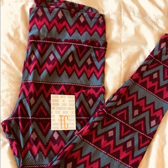 LuLaRoe Pants - Chevron pattern Lularoe Leggings